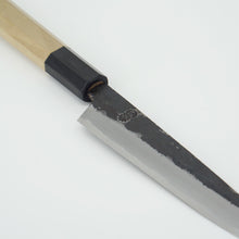 Lade das Bild in den Galerie-Viewer, Kikuzuki Kuro Petty 150mm | Kikumori x Tanaka