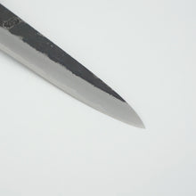 Lade das Bild in den Galerie-Viewer, Kikuzuki Kuro Petty 150mm | Kikumori x Tanaka