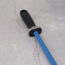 Lade das Bild in den Galerie-Viewer, IOXIO Keramik Wetzstab Blue "Grobschliff"